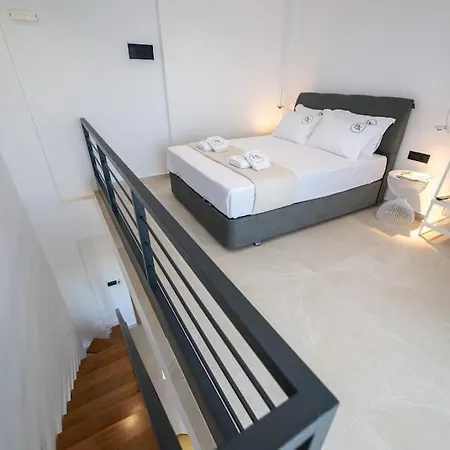 Kedl Junior * カラマタ