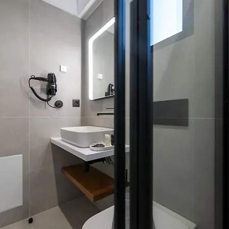 アパート Kedl Junior カラマタ